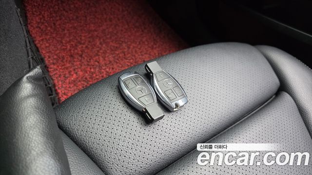 Mercedes-Benz C-Class (W205) C220 d 4MATIC 2017 — фото 18