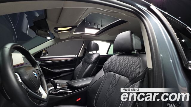 BMW 5 Series (G30) 530i xDrive Luxury Plus 2019 — фото 17
