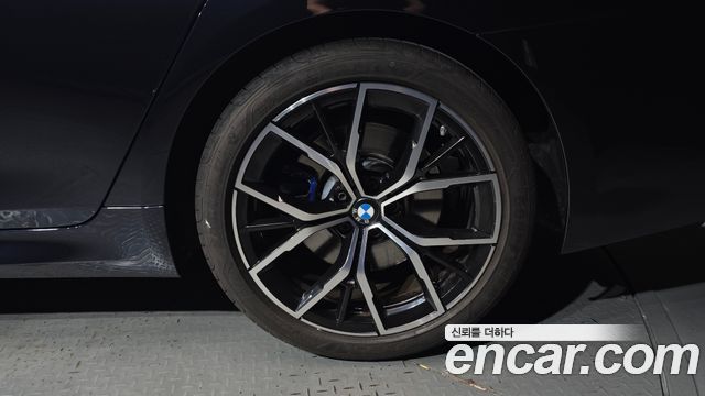 BMW 5 Series (G30) 530i M Sport Package 2023 — фото 21
