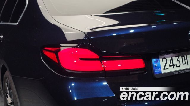 BMW 5 Series (G30) 530i M Sport Package 2023 — фото 23