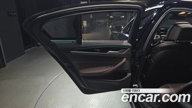BMW 5 Series (G30) 530i M Sport Package 2023 — фото 25