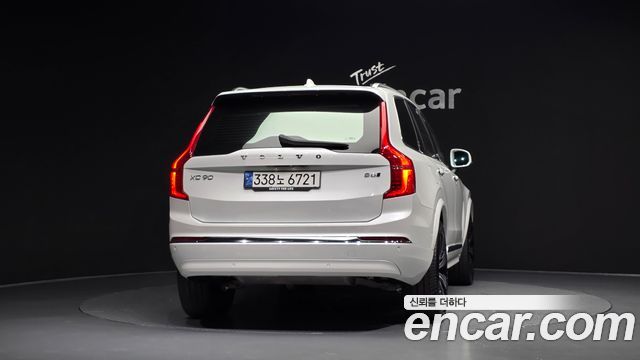 Volvo XC90 (II) B6 Ultimate Bright 2023 — фото 4