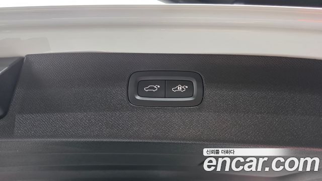Volvo XC90 (II) B6 Ultimate Bright 2023 — фото 34