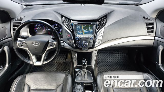 Hyundai i40 Saloon 1.7 VGT Smart 2013 — фото 7