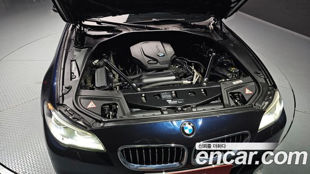 BMW 5 Series (F10) 520d xDrive M Aero Dynamic 2016 — фото 6