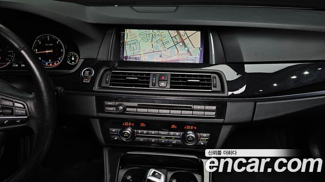 BMW 5 Series (F10) 520d xDrive M Aero Dynamic 2016 — фото 14
