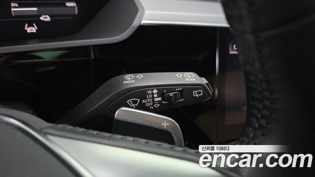 Audi e-tron 55 Quattro 2021 — фото 29
