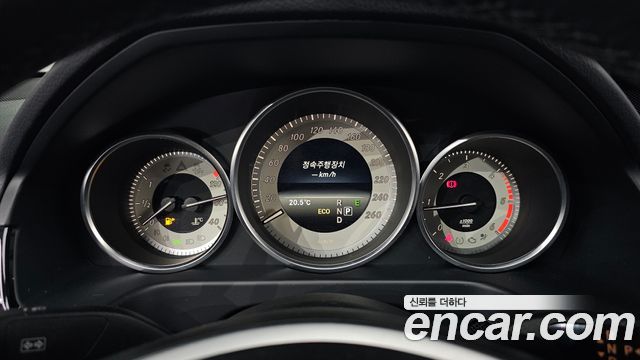 Mercedes-Benz E-Class (W212) E220 Bluetec Avantgarde 2016 — фото 8