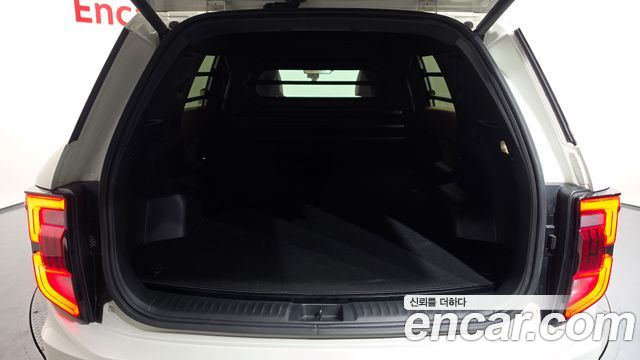 KG Mobility (SsangYong) Torres Gasoline 1.5 2WD TV7 2025 — фото 15