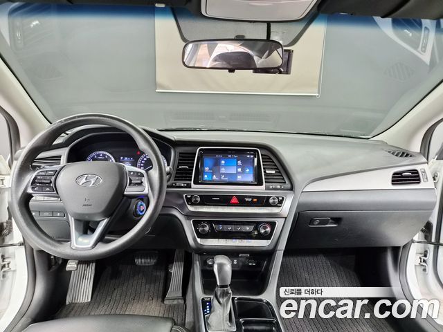 Hyundai Sonata New Rise LPI Style 2018 — фото 10