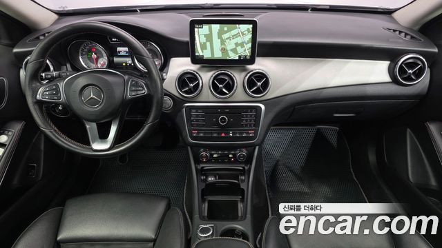 Mercedes-Benz GLA-Class (X156) GLA200 d 4MATIC 2016 — фото 7