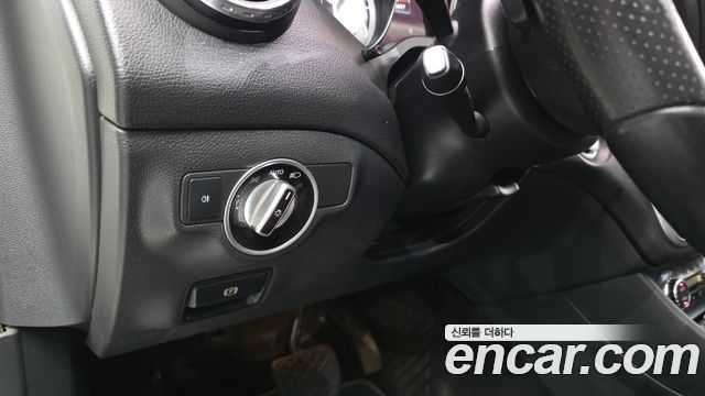 Mercedes-Benz GLA-Class (X156) GLA200 d 4MATIC 2016 — фото 18