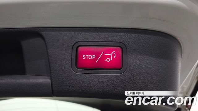 Mercedes-Benz GLA-Class (X156) GLA200 d 4MATIC 2016 — фото 27