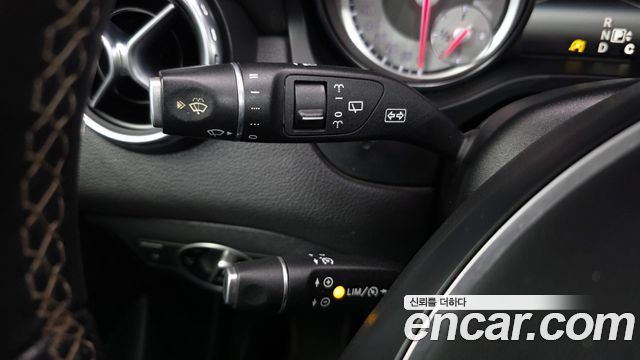 Mercedes-Benz GLA-Class (X156) GLA200 d 4MATIC 2016 — фото 30