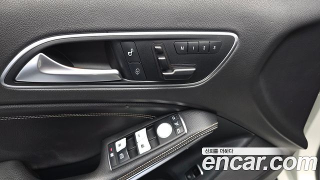 Mercedes-Benz GLA-Class (X156) GLA200 d 4MATIC 2016 — фото 31