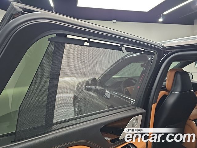 Lincoln Aviator (II) 3.0 Black Label AWD 2023 — фото 17