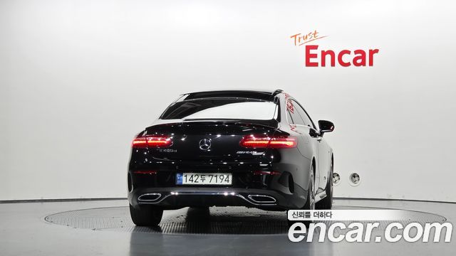 Mercedes-Benz E-Class (W213) E220d Coupe 2017 — фото 4