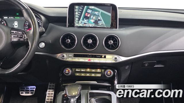 Kia Stinger 3.3 Turbo AWD GT 2018 — фото 14