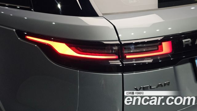 Land Rover Range Rover Velar 2.0 P250 Dynamic SE 2026 — фото 23