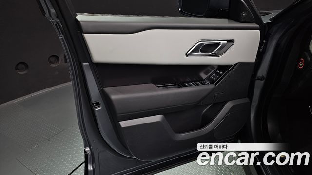 Land Rover Range Rover Velar 2.0 P250 Dynamic SE 2026 — фото 24