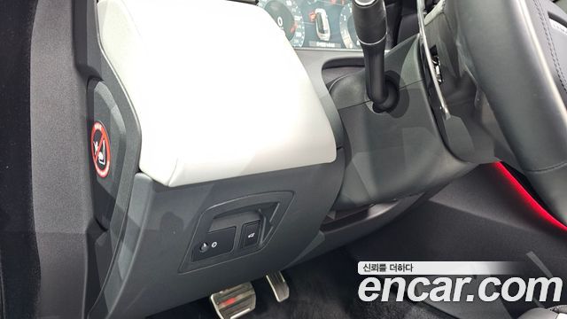 Land Rover Range Rover Velar 2.0 P250 Dynamic SE 2026 — фото 38