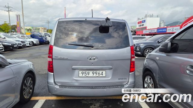 Hyundai Grand Starex 3-Seater VAN Smart Special 2016 — фото 2