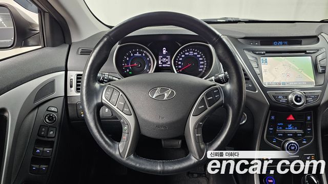 Hyundai Avante 1.6 GDi Modern Standard 2014 — фото 13