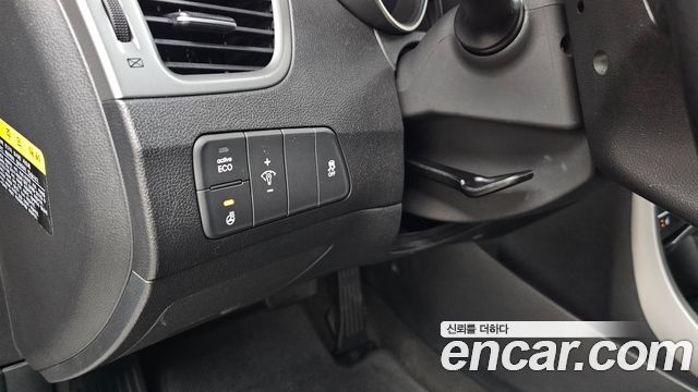 Hyundai Avante 1.6 GDi Modern Standard 2014 — фото 15