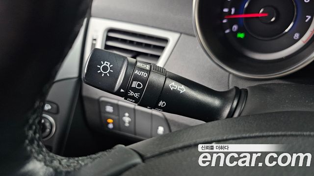 Hyundai Avante 1.6 GDi Modern Standard 2014 — фото 18