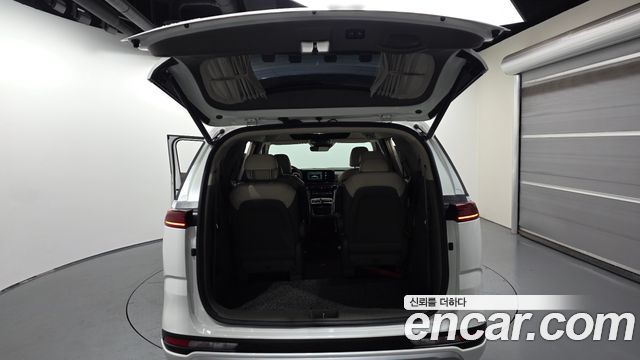 Kia Carnival (IV) Diesel 9-Seater Hi-Limousine Signature 2022 — фото 20