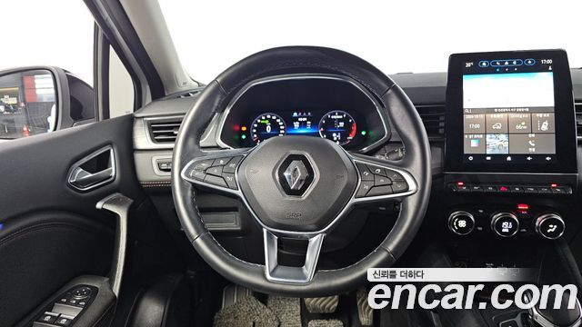 Renault Korea Captur 1.3 TCe Edition Paris 2021 — фото 12