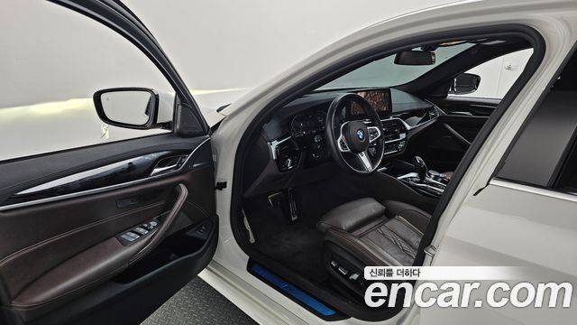 BMW 5 Series (G30) 530i xDrive M Sport Package 2021 — фото 10