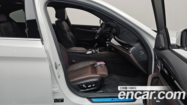 BMW 5 Series (G30) 530i xDrive M Sport Package 2021 — фото 26
