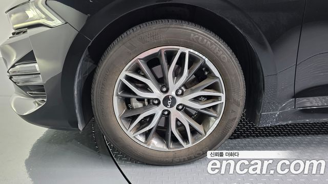 Kia K5 (III) 2.0 Trendy 2023 — фото 5