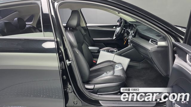 Kia K5 (III) 2.0 Trendy 2023 — фото 26