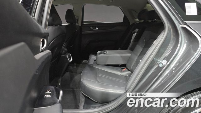 Kia K5 Hybrid (III) Prestige 2023 — фото 12