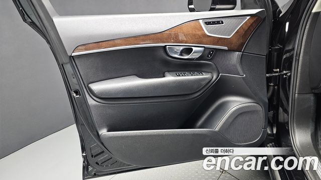 Volvo XC90 (II) D5 Momentum 2018 — фото 24