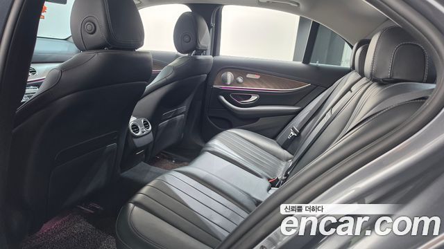 Mercedes-Benz E-Class (W213) E300 4MATIC Exclusive 2019 — фото 20