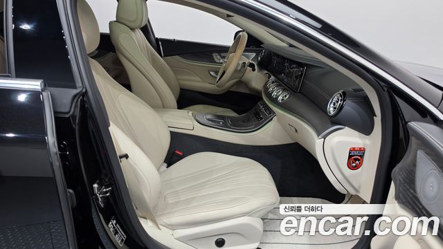 Mercedes-Benz CLS-Class (C257) CLS450 4MATIC 2023 — фото 32