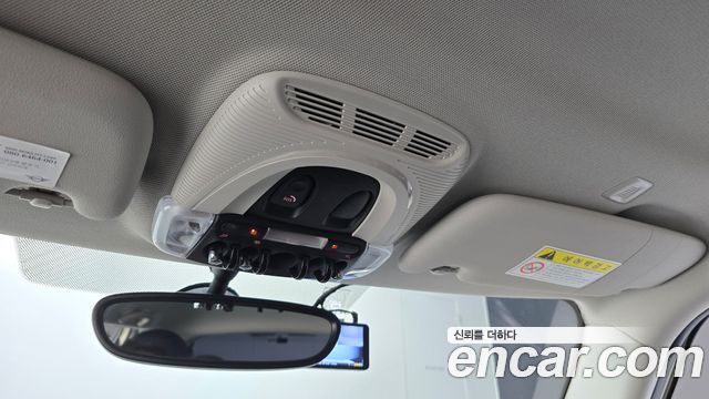 MINI Cooper 5Door Standard 3rd 2020 — фото 31