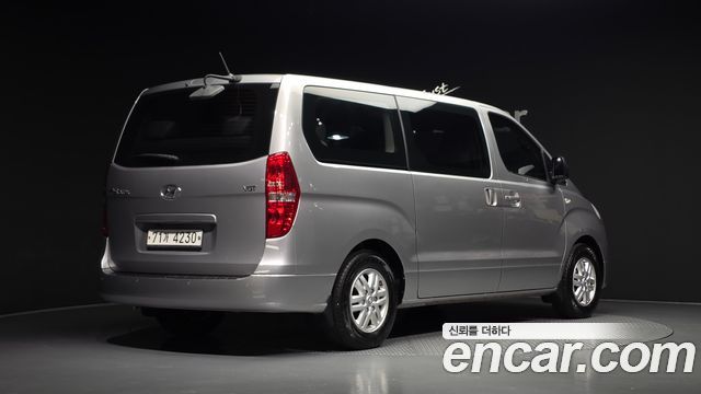 Hyundai Grand Starex 12-Seater Wagon Smart 2016 — фото 2