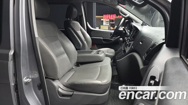 Hyundai Grand Starex 12-Seater Wagon Smart 2016 — фото 11