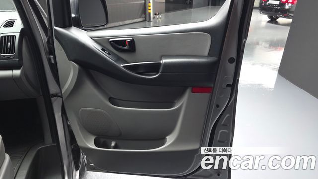 Hyundai Grand Starex 12-Seater Wagon Smart 2016 — фото 25