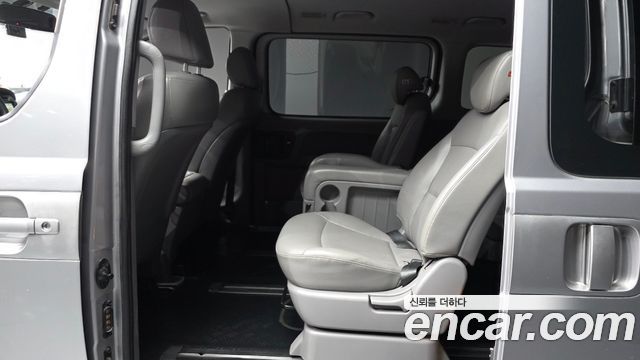 Hyundai Grand Starex 12-Seater Wagon Smart 2016 — фото 26
