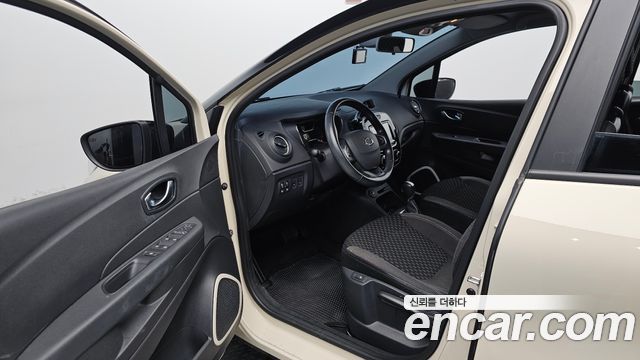 Renault Korea QM3 LE 2018 — фото 10