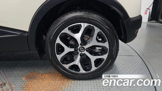 Renault Korea QM3 LE 2018 — фото 27