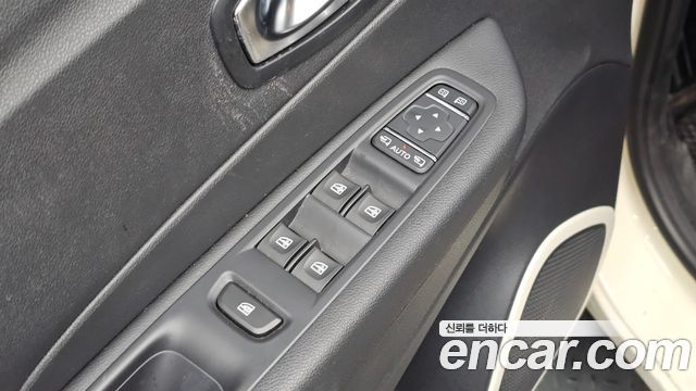 Renault Korea QM3 LE 2018 — фото 36