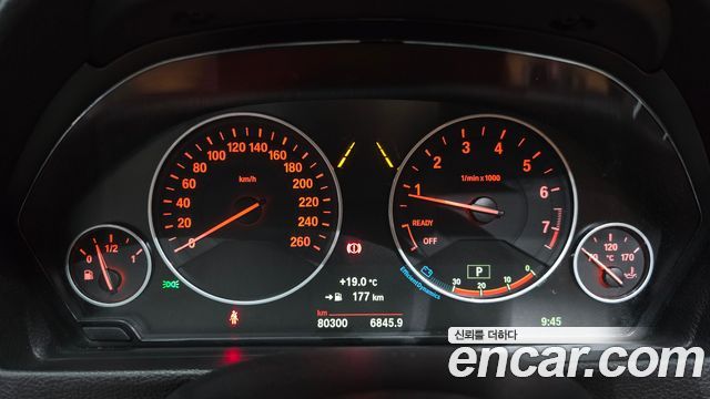 BMW 3 Series (F30) 320i Luxury 2018 — фото 8