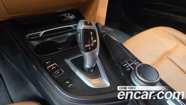 BMW 3 Series (F30) 320i Luxury 2018 — фото 9