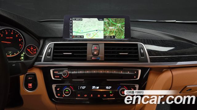 BMW 3 Series (F30) 320i Luxury 2018 — фото 15